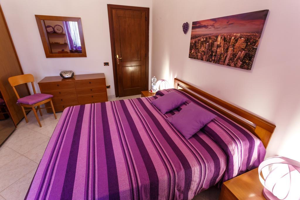 Bed and Breakfast L'Aurora Viola Carbonia Exterior foto