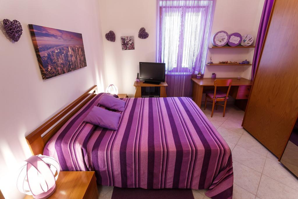 Bed and Breakfast L'Aurora Viola Carbonia Exterior foto